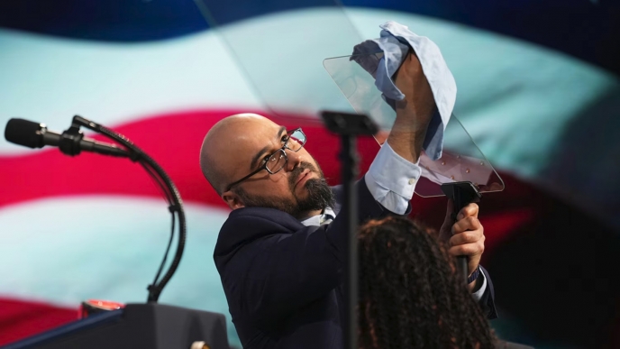 Trump teleprompter operator faces investigation over Kalshi bets on White House statements
