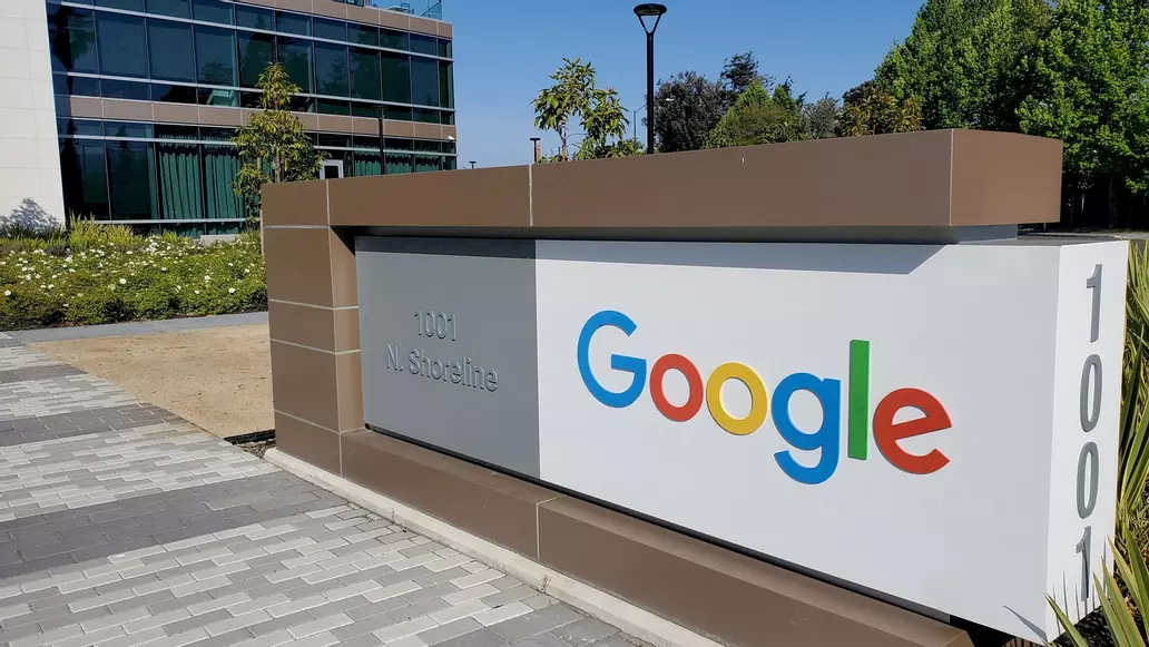 Google (GOOGL) advertising revenue topped  billion in Q2 2022 Google (GOOGL) advertising revenue topped  billion in Q2 2022