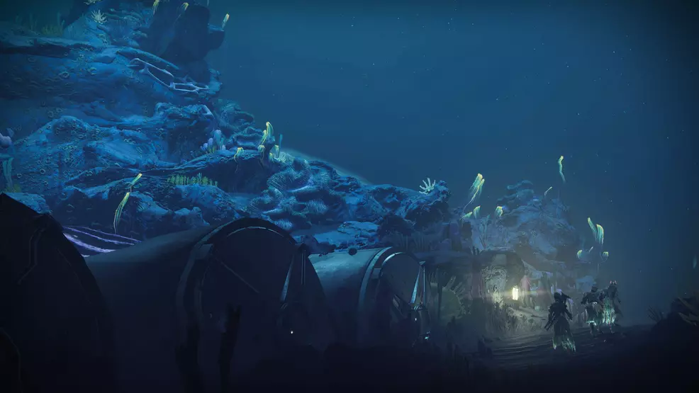 Three Guardians run along the ocean floor on Neptune