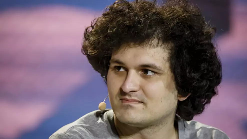 Sam Bankman-Fried with a mic on his face.