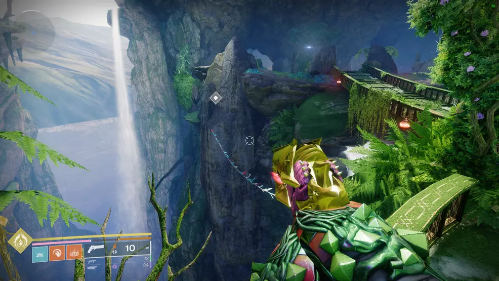 A waypoint highlighting a small ledge over the side of a cliff