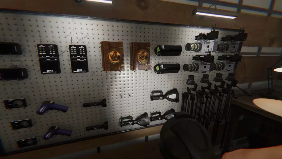 A wall of gadgets in the truck in Phasmophobia