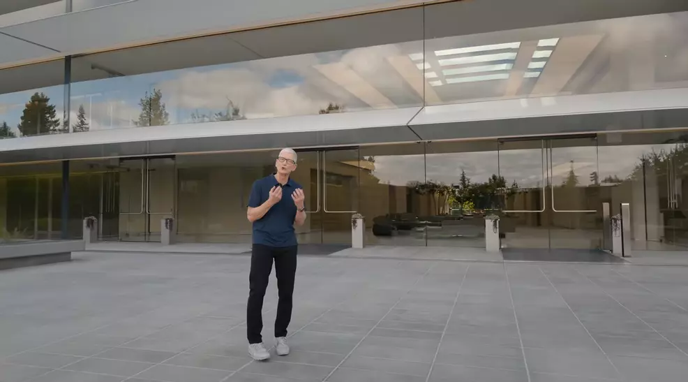 Tim Cook in the morning outside of Apple Park.