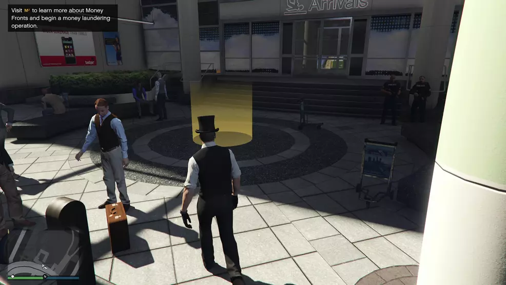 An objective circle at the airport in GTA Online.