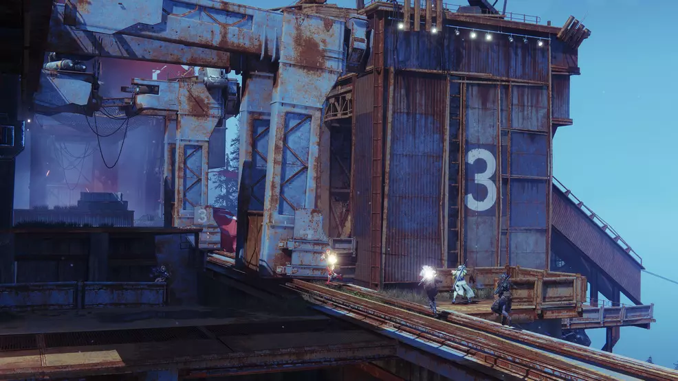 Clash in the Crucible in Destiny 2.