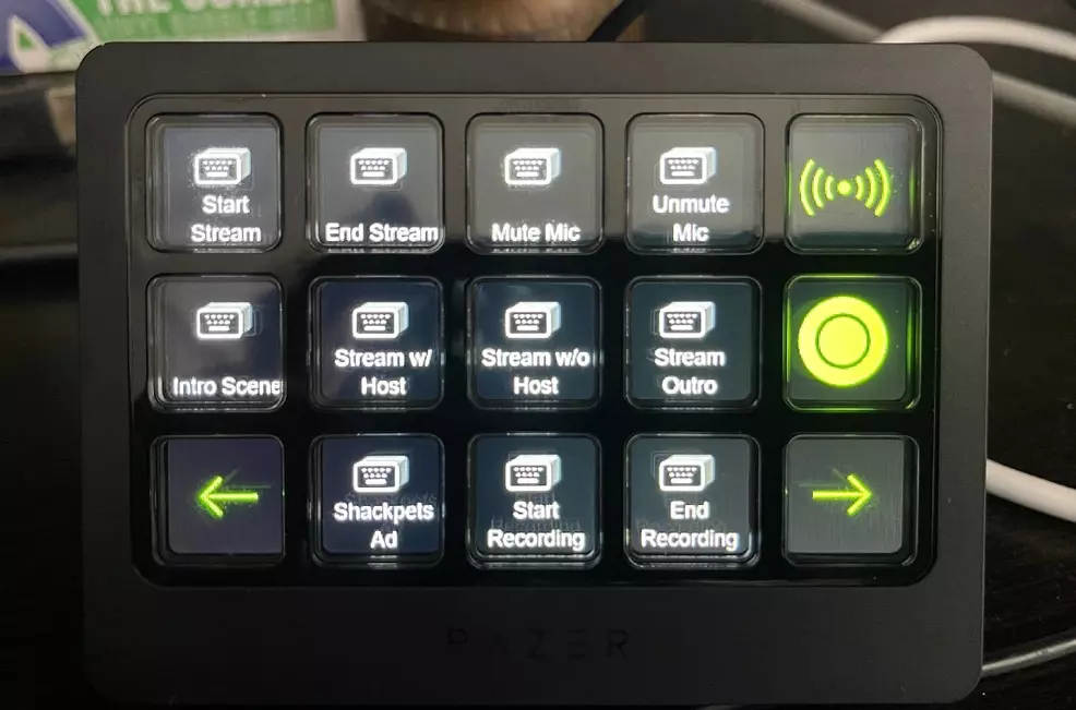 Razer Stream Controller X review: Handy hotkeys for all your livestream ...